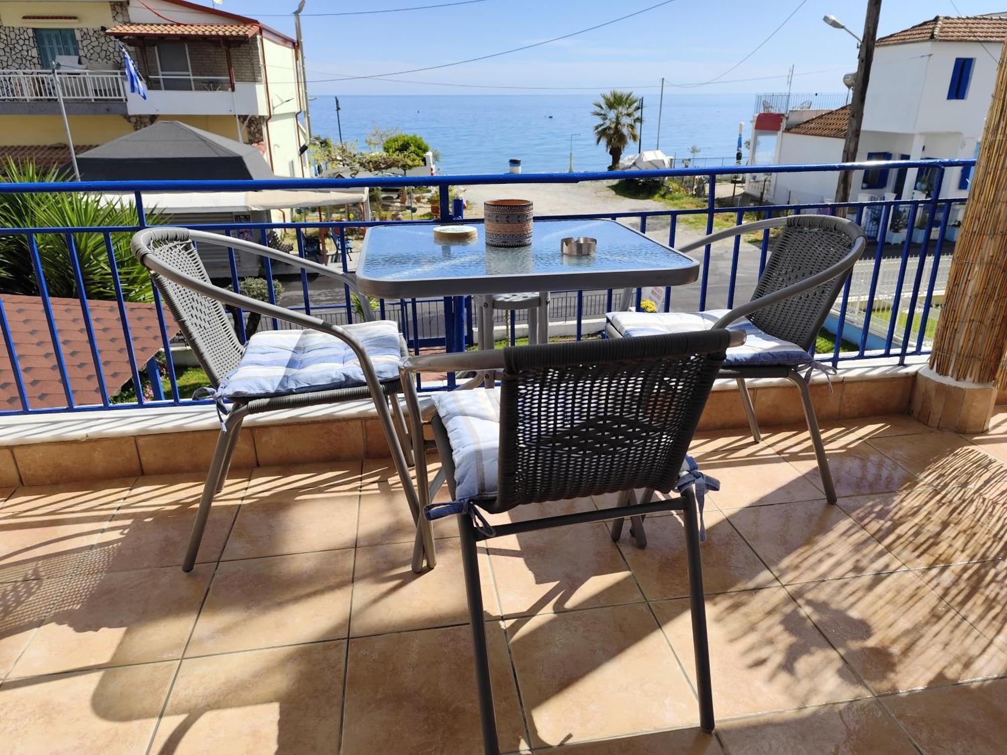 Mana Mia Seaside Apartments Λεπτοκαρυά Εξωτερικό φωτογραφία