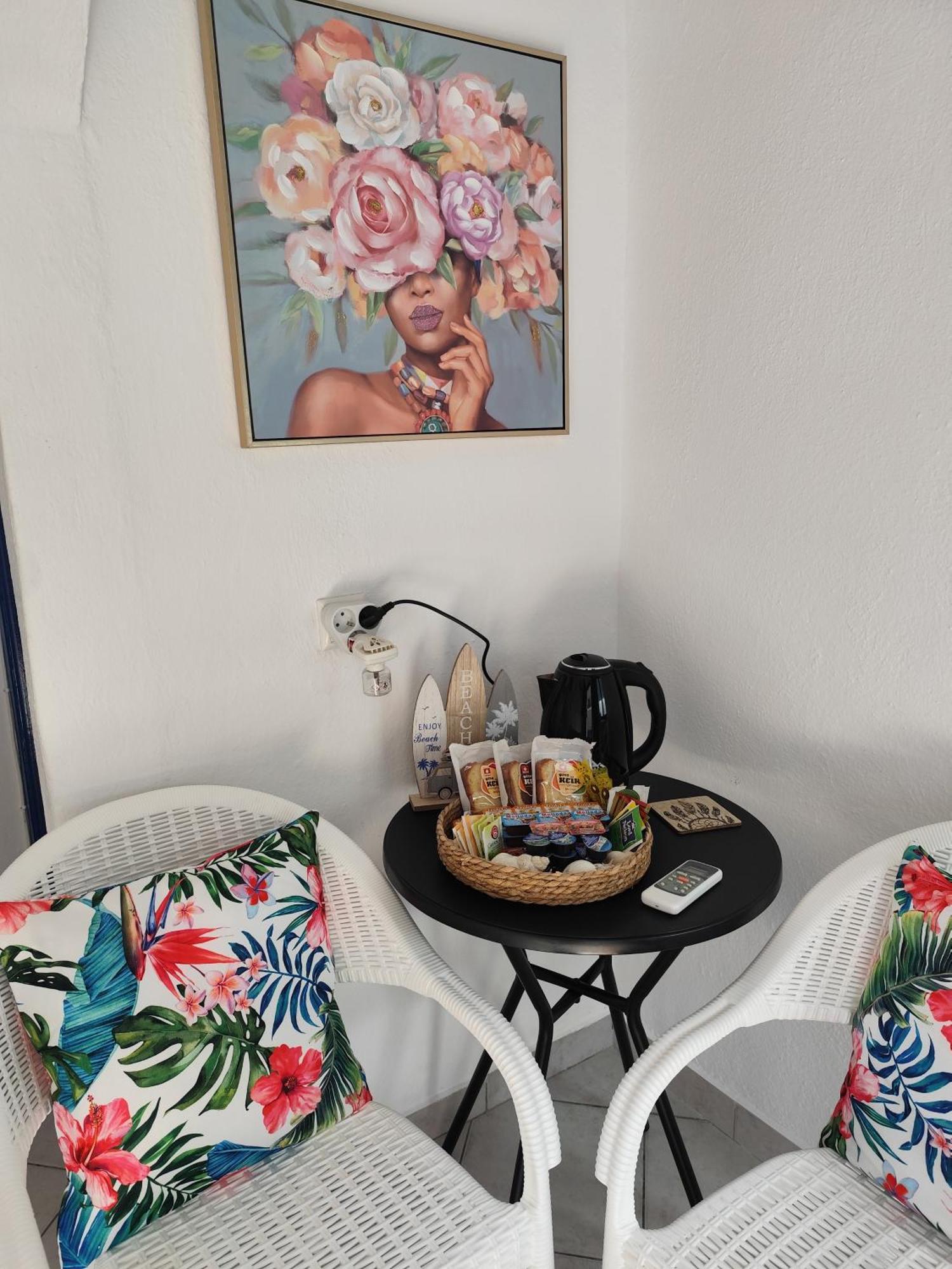 Mana Mia Seaside Apartments Λεπτοκαρυά Εξωτερικό φωτογραφία